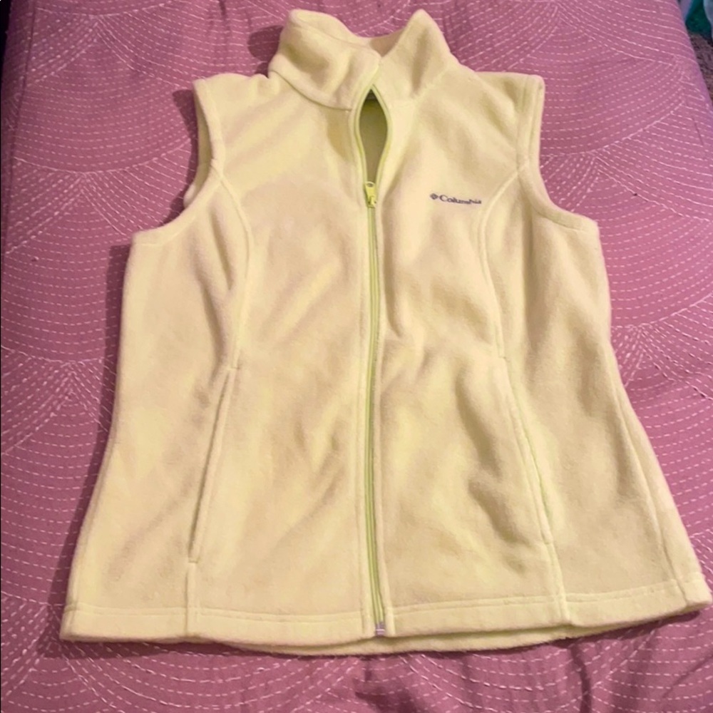 Columbia fleece vest, barely worn!